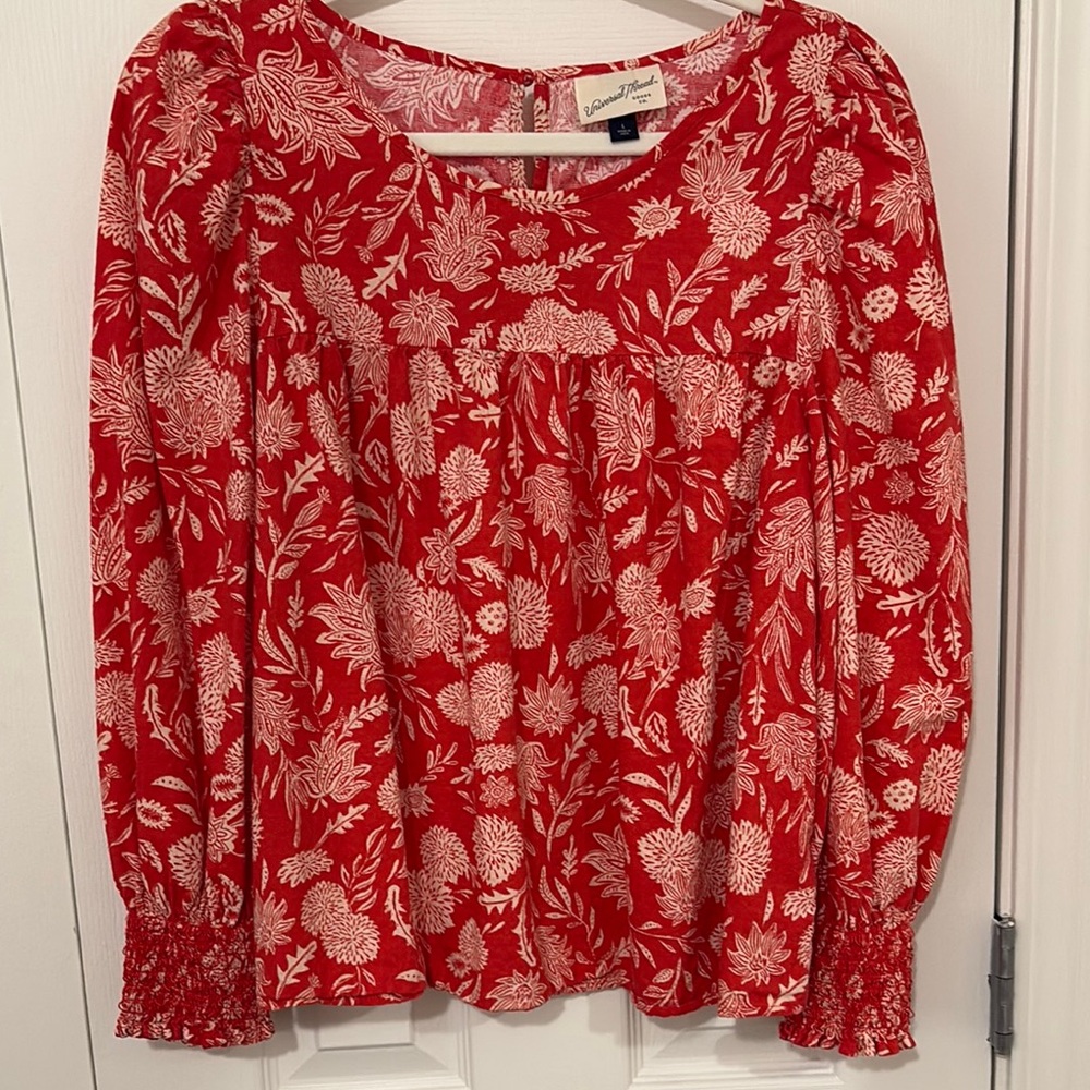 Universal Thread Red and Cream Floral Blouse